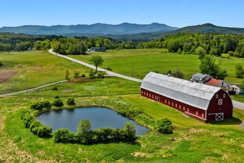 1480 Battle Row Road Hyde Park VT 05655