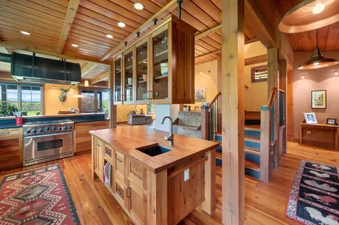 1480 Battle Row Road Hyde Park VT 05655