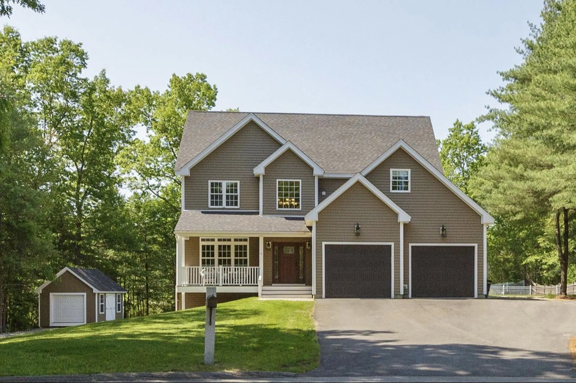 17 Muscovy Drive Litchfield NH 03052