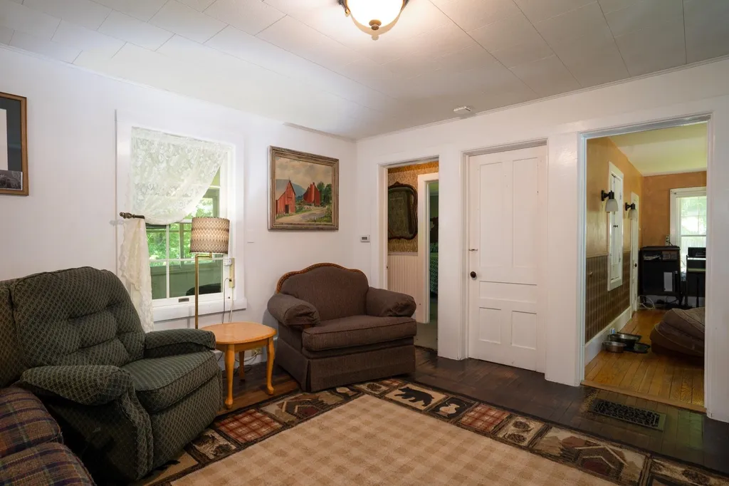 125 Chiselville Road Sunderland VT 05250
