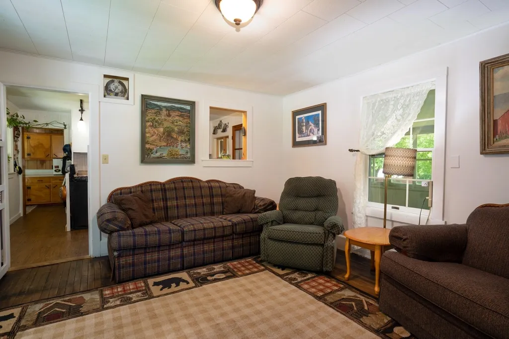 125 Chiselville Road Sunderland VT 05250