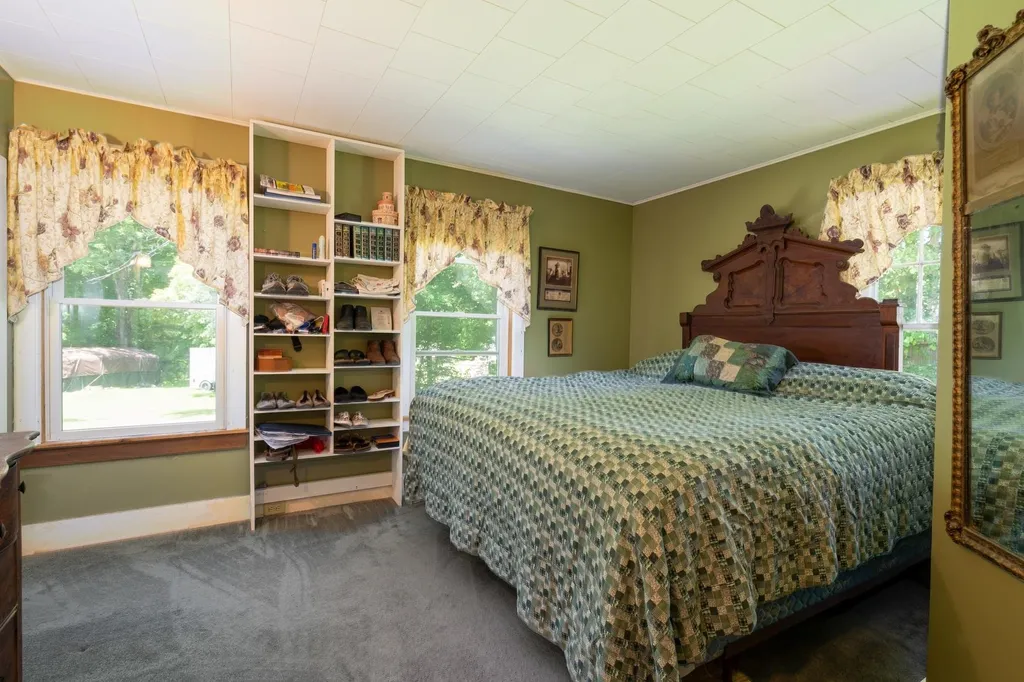 125 Chiselville Road Sunderland VT 05250