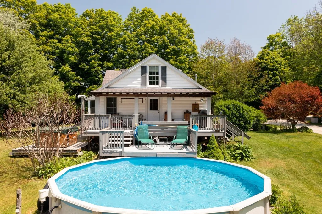 125 Chiselville Road Sunderland VT 05250