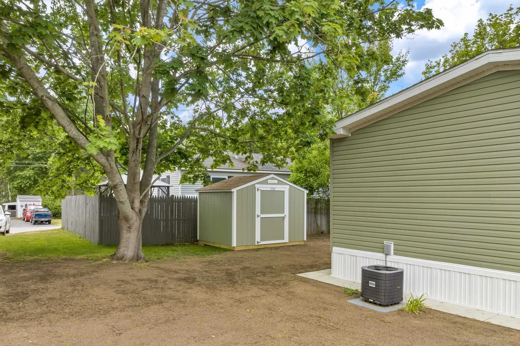42 B Street Seabrook NH 03874