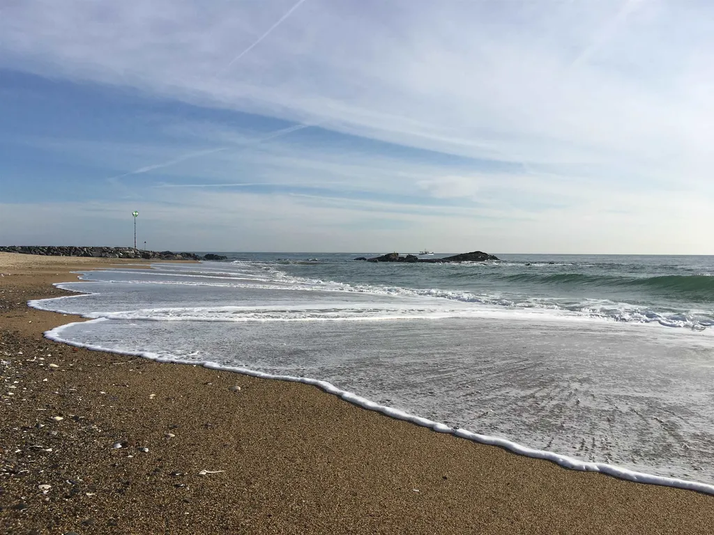 42 B Street Seabrook NH 03874