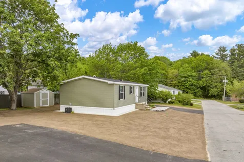 42 B Street Seabrook NH 03874