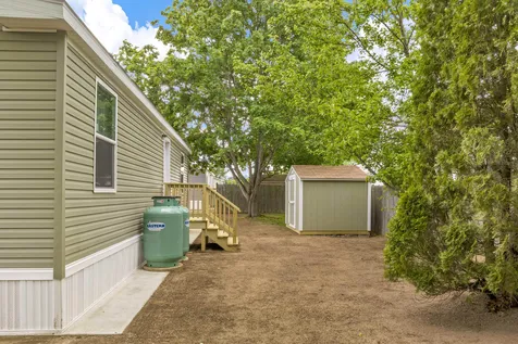 42 B Street Seabrook NH 03874
