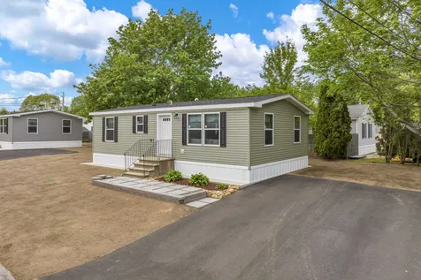 42 B Street Seabrook NH 03874