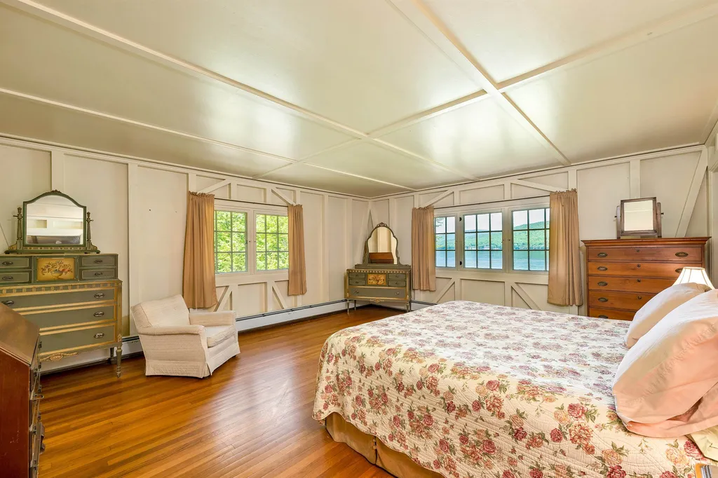 246 Whittemore Point Road North Bridgewater NH 03264