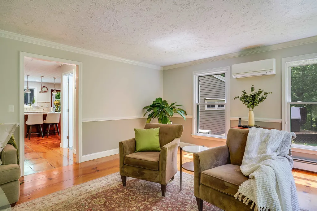 81 Old Amherst Road Mont Vernon NH 03057