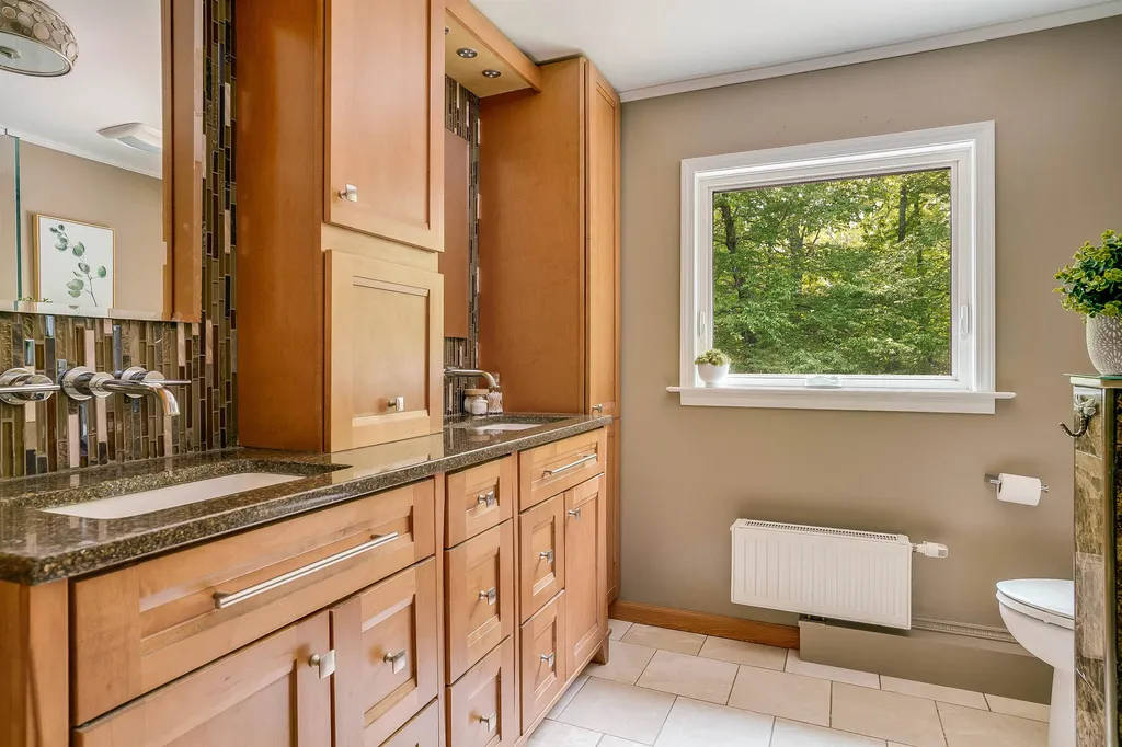 81 Old Amherst Road Mont Vernon NH 03057