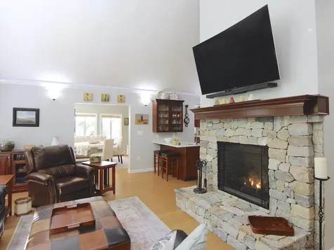 179 Monument Road Dublin NH 03444