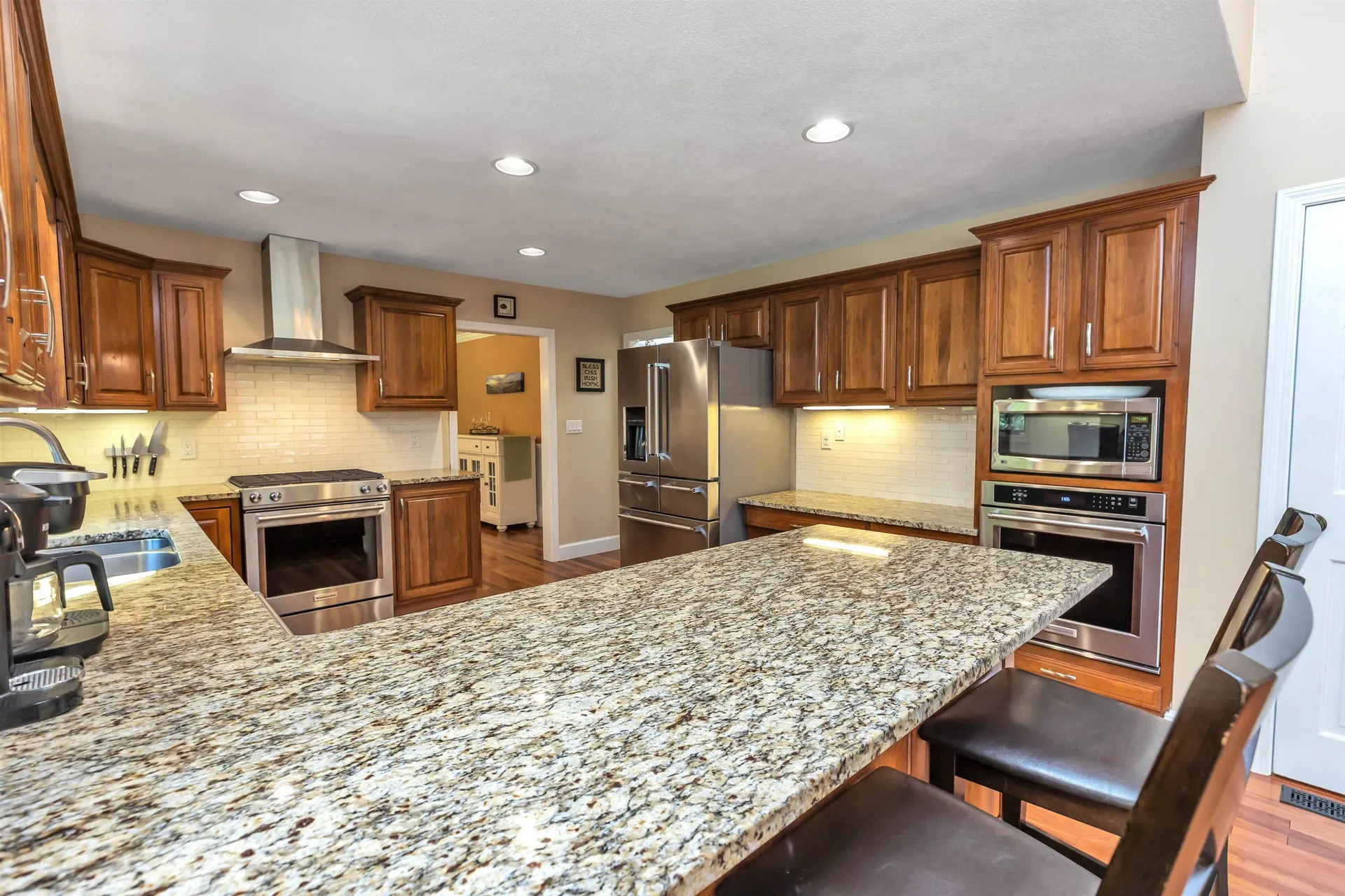 163 Hitching Post Lane Bedford NH 03110