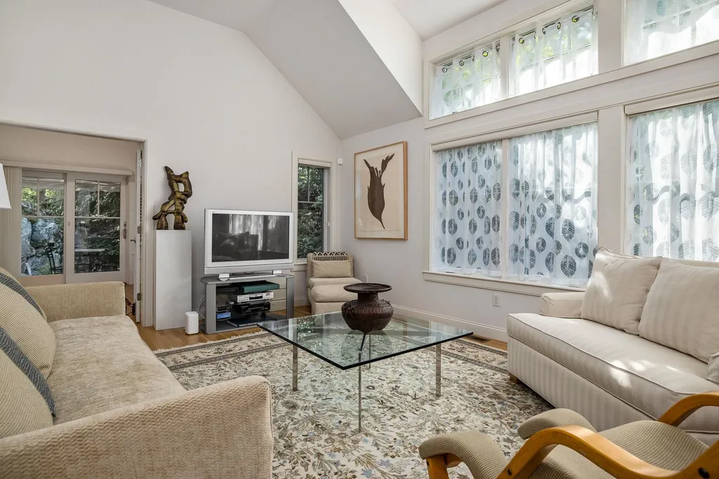 7 Locke Road New Castle NH 03854