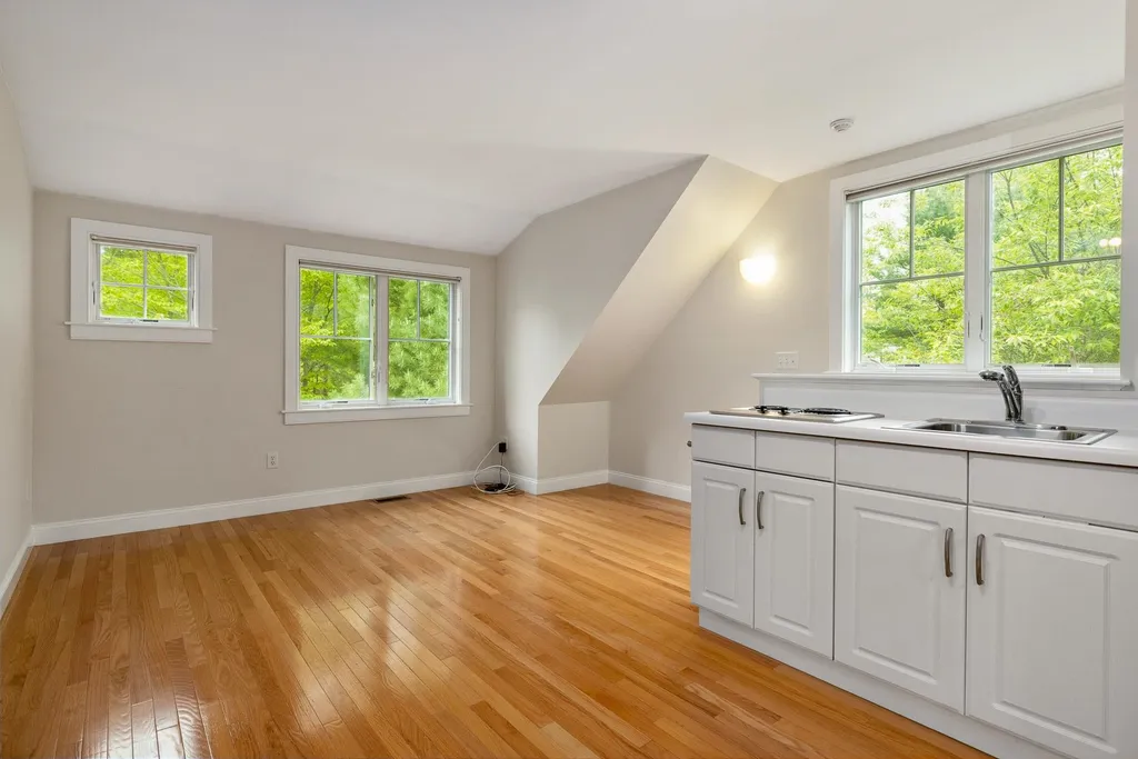 7 Locke Road New Castle NH 03854