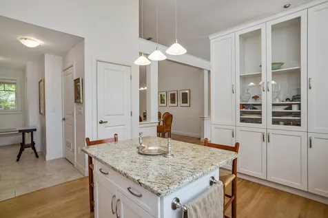 7 Locke Road New Castle NH 03854
