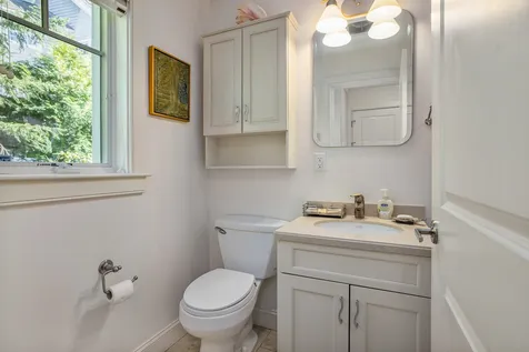 7 Locke Road New Castle NH 03854