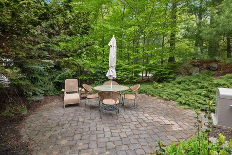 7 Locke Road New Castle NH 03854
