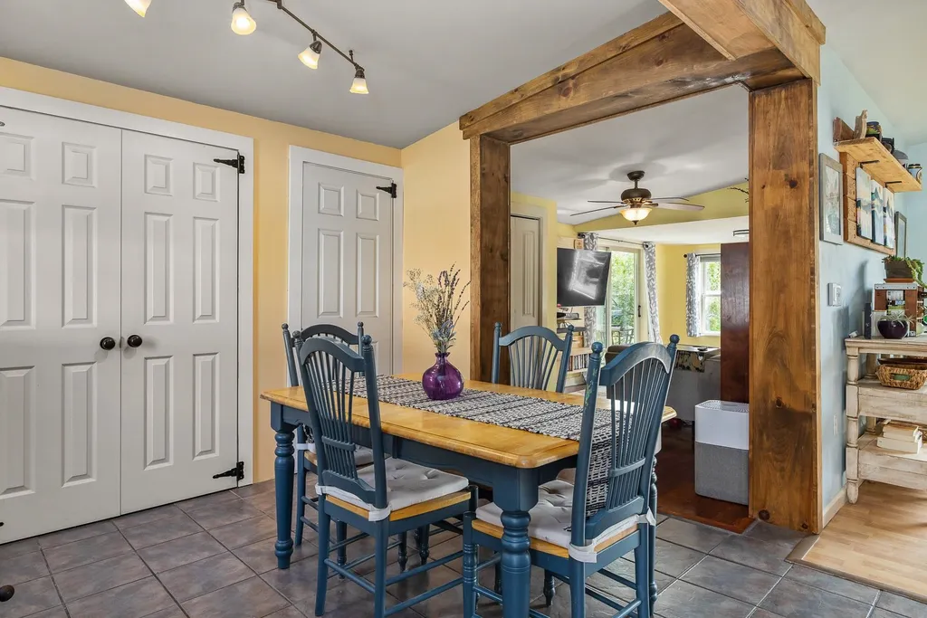 28 Morningside Drive Dover NH 03820