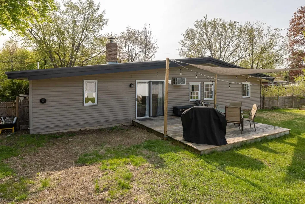 28 Morningside Drive Dover NH 03820
