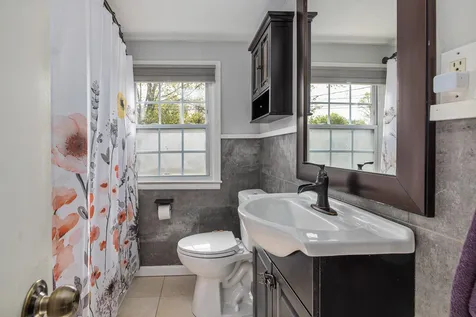28 Morningside Drive Dover NH 03820