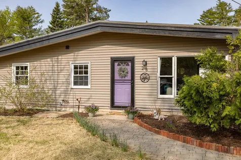 28 Morningside Drive Dover NH 03820