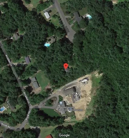 25 Courtland Avenue Litchfield NH 03052
