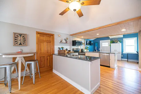 9 Bragg Avenue Hampton NH 03842