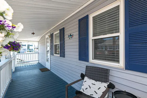 9 Bragg Avenue Hampton NH 03842