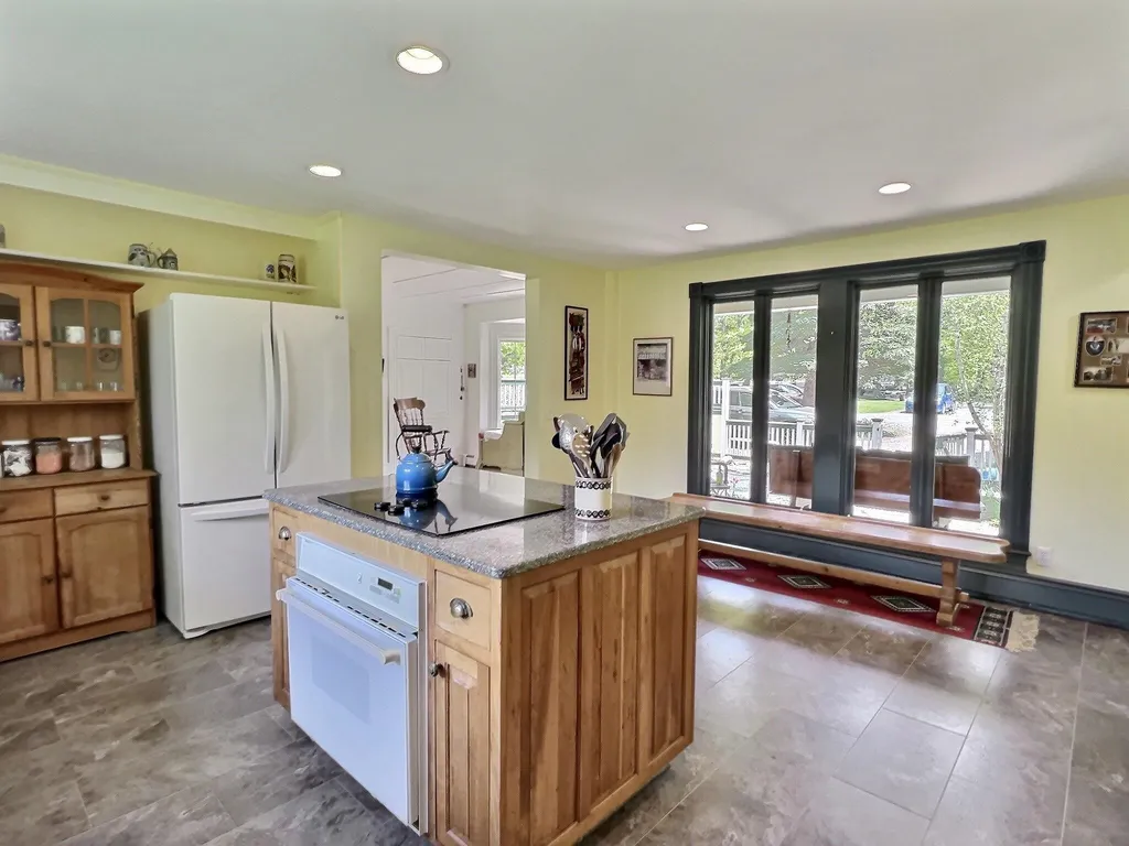 55 Page Road New London NH 03257