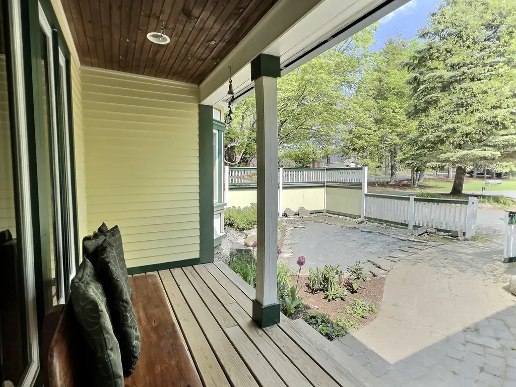 55 Page Road New London NH 03257