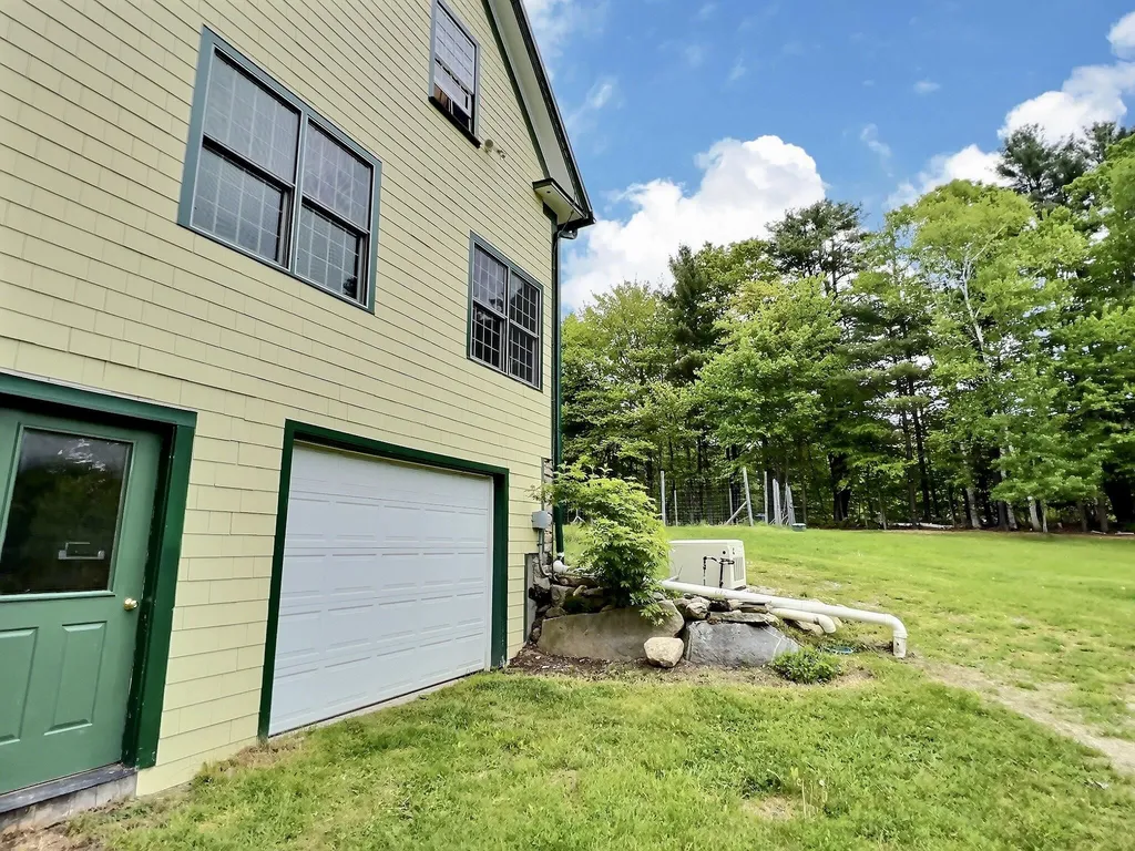 55 Page Road New London NH 03257