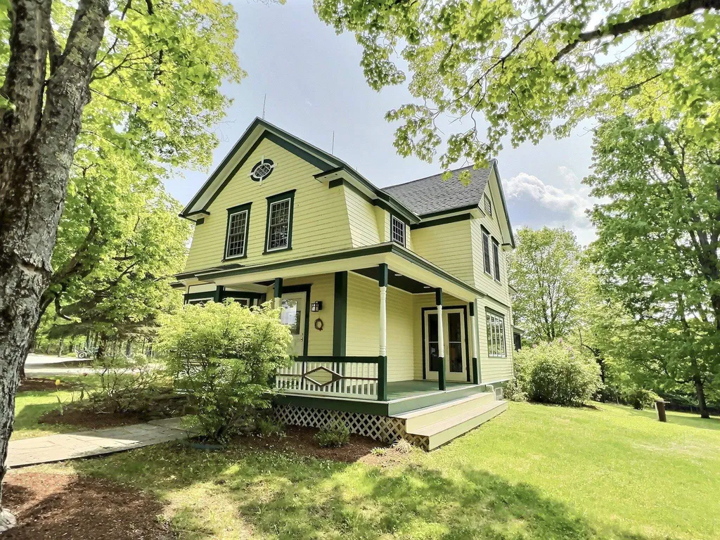 55 Page Road New London NH 03257