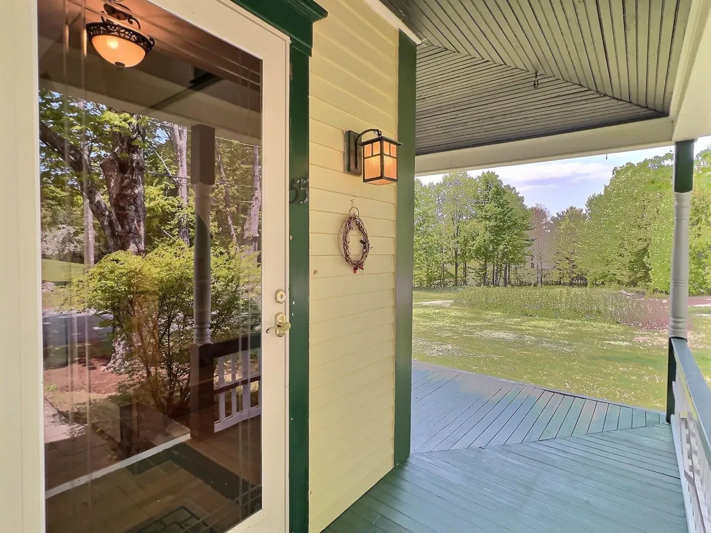 55 Page Road New London NH 03257