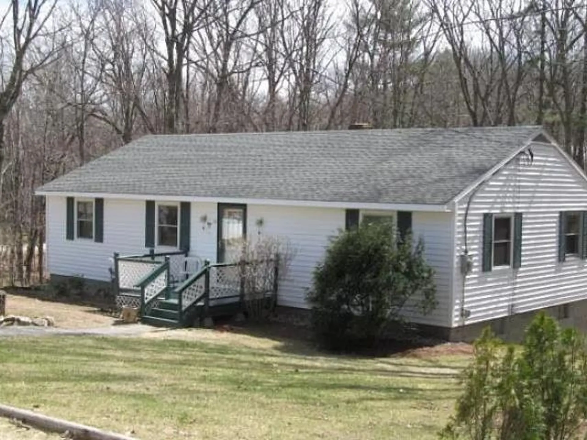 10 Betty Lane Bow NH 03304