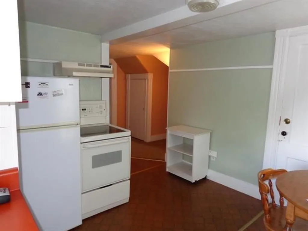 467 Amherst Street Manchester NH 03104