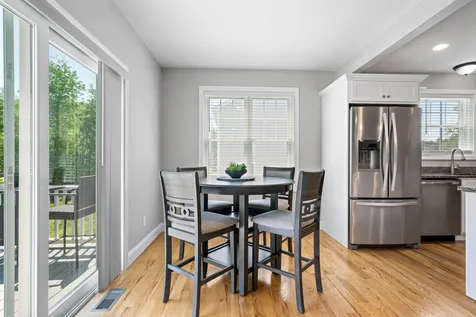 7 Horizon Drive Londonderry NH 03053