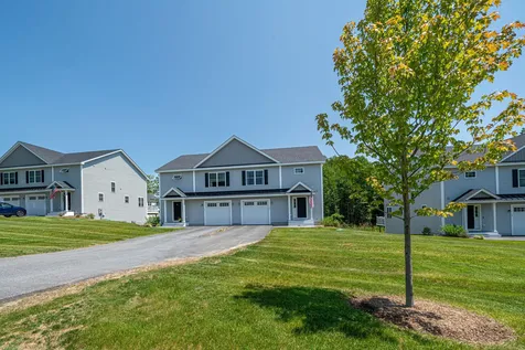 7 Horizon Drive Londonderry NH 03053