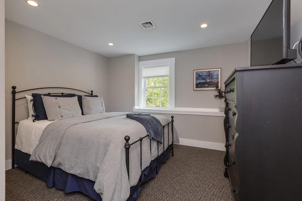 39 Thayer Pond Road Concord NH 03301