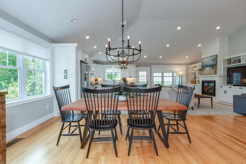 39 Thayer Pond Road Concord NH 03301