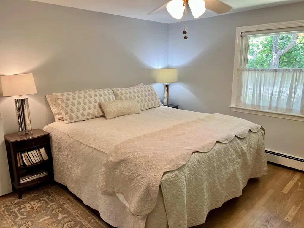 31 Pine Road North Hampton NH 03862
