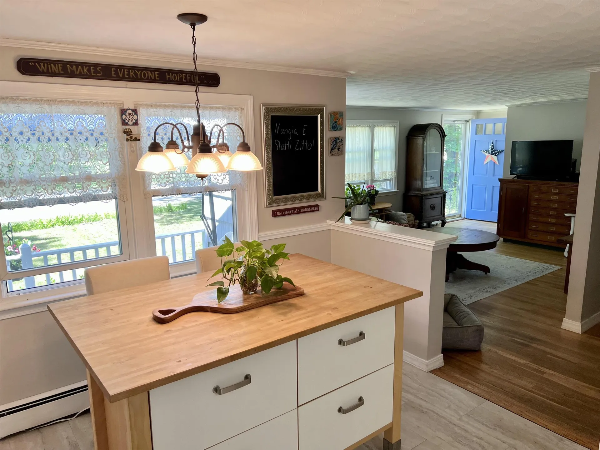 31 Pine Road North Hampton NH 03862