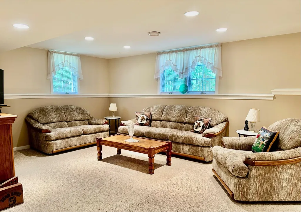 53 Kriste Lane Jericho VT 05465