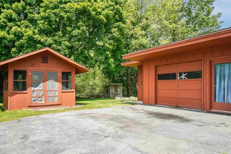 84 Tuttle Lane Greenland NH 03840