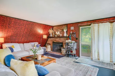 84 Tuttle Lane Greenland NH 03840