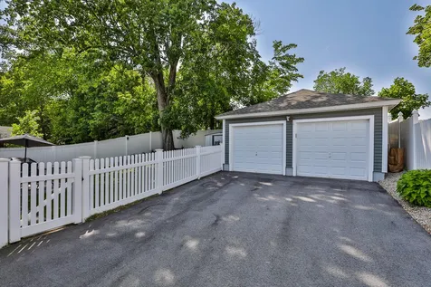 11 Bennett Street Nashua NH 03064