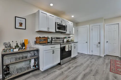 11 Bennett Street Nashua NH 03064