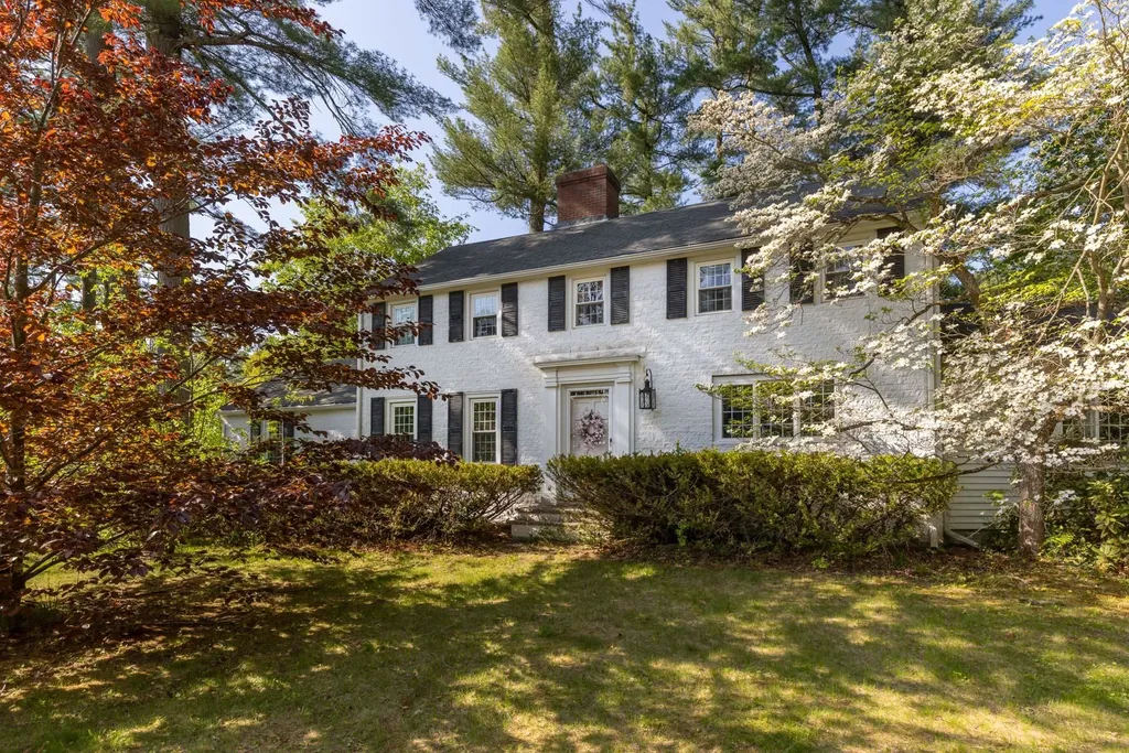 14 Vinewood Lane Rochester NH 03867
