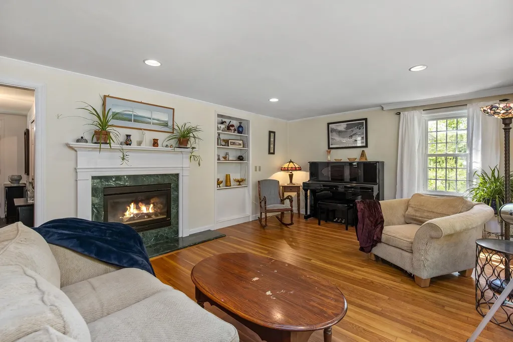 14 Vinewood Lane Rochester NH 03867