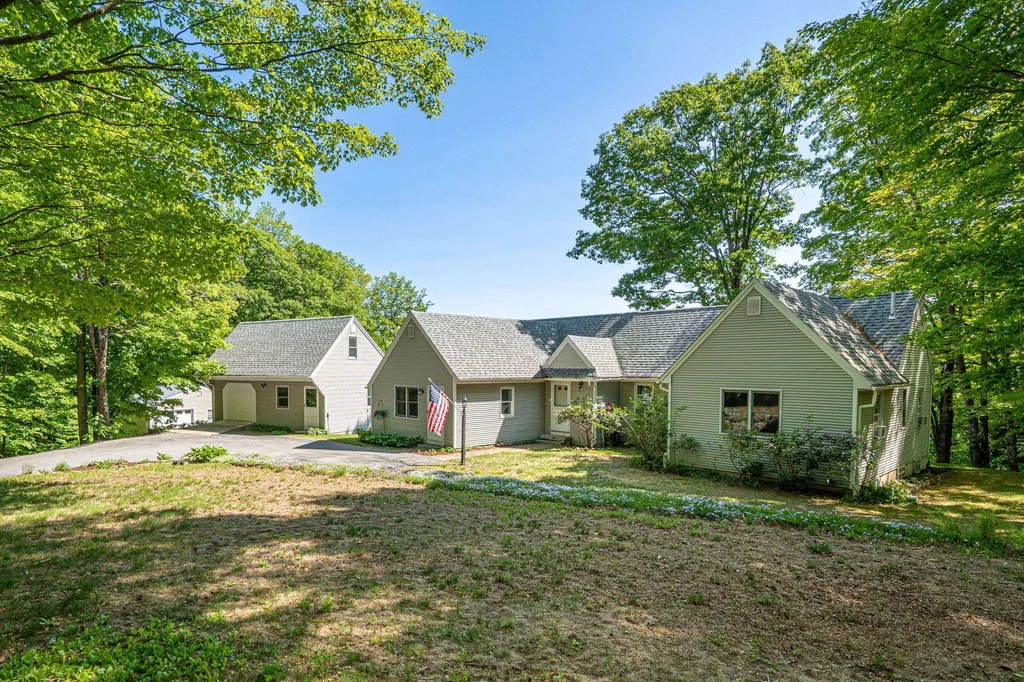 552 Center Road Hillsborough NH 03244